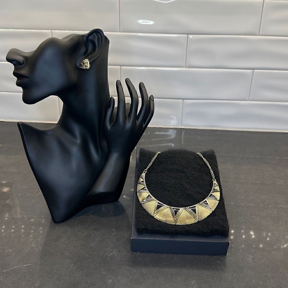 3 Piece Gold/Black Jewelry Set